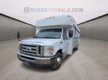 Picture of 2012 Ford E450 Starcraft Shuttle Bus ADA