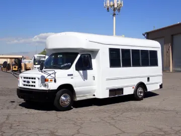 Picture of 2013 Starcraft Prodigy Shuttle Bus