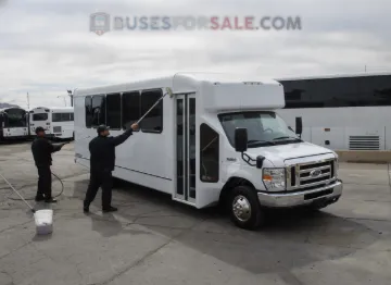 Picture of 2013 Starcraft Prodigy Shuttle Bus