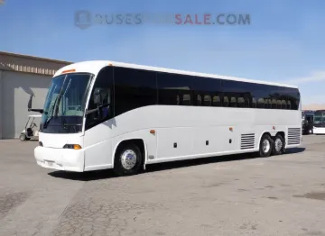 Picture of 2005 MCI J4500 Coach Coach Bus