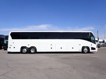 Picture of 2005 MCI J4500 Coach Coach Bus