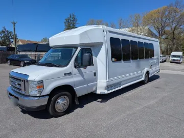 Picture of 2017 Ford E450 Shuttle Bus