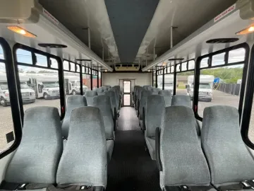 2013 Ford E450 Shuttle Bus