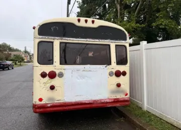 Picture of 1991 Chevrolet G-Series Shuttle Bus