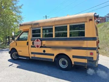 Picture of 1999 GMC Savana Cutaway School Bus