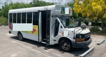 Picture of 2005 Chevrolet Express Girardin Shuttle Bus