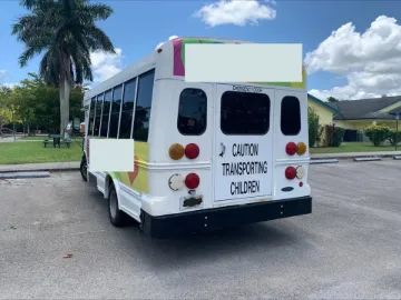 Picture of 2005 Chevrolet Express Girardin Shuttle Bus