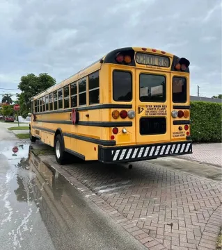 Picture of 2005 International CE School Bus