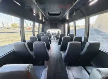 Picture of 2016 Ford E-450 Shuttle Bus