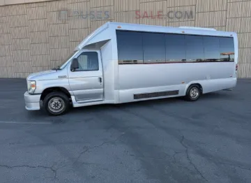 Picture of 2016 Ford E-450 Shuttle Bus