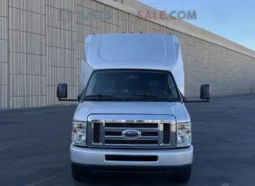 Picture of 2016 Ford E-450 Shuttle Bus