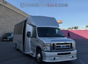 Picture of 2016 Ford E-450 Shuttle Bus