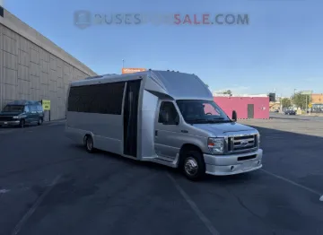 Picture of 2016 Ford E-450 Shuttle Bus