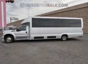 Picture of 2016 Ford F-550 Shuttle Bus ADA