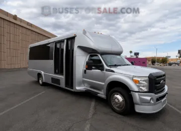 Picture of 2016 Ford F-550 Shuttle Bus ADA