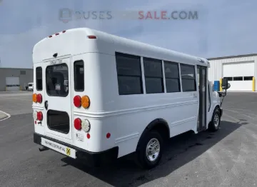 Picture of 2018 Chevrolet Girardin Express 3500 Commercial Bus Mini Bus