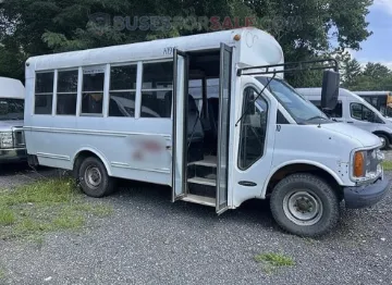 Picture of 2002 Chevrolet Express 3500 Girardin Shuttle Bus