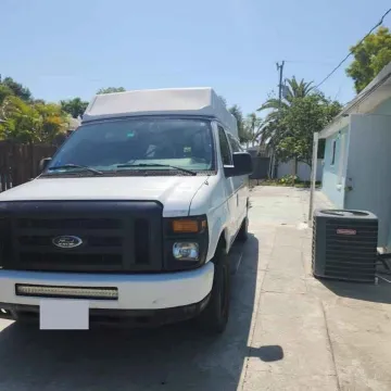 Picture of 2012 Ford E350 Super Duty Shuttle Bus ADA
