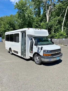 Picture of 2014 Chevrolet Express 4500 Glaval Shuttle Bus