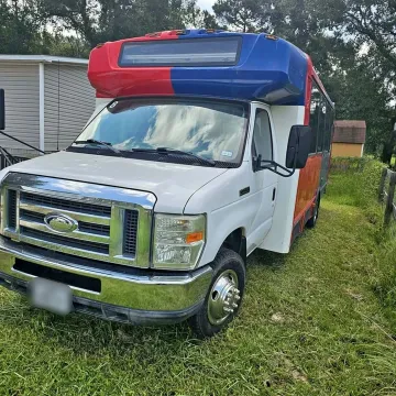 Picture of 2015 Ford E450 Champion Shuttle Bus