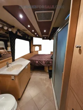 Picture of 2003 Prevost XLII Motorhome