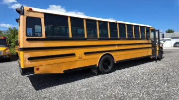 2011 FREIGHTLINER B2 Bus Chassis School Buses