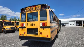 2011 FREIGHTLINER B2 Bus Chassis School Buses