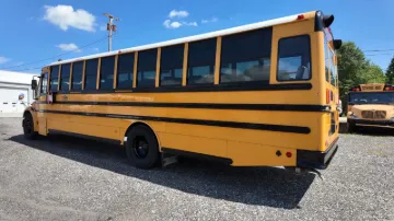 2011 FREIGHTLINER B2 Bus Chassis School Buses