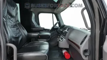 Picture of 2020 Freightliner Ultra Coachliner