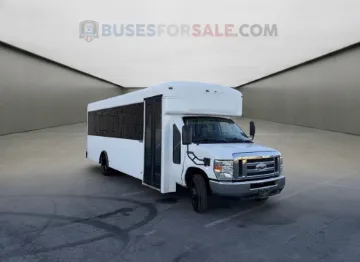 Picture of 2016 Ford E-450 Shuttle Bus