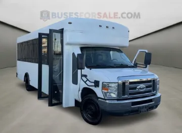 Picture of 2016 Ford E-450 Shuttle Bus