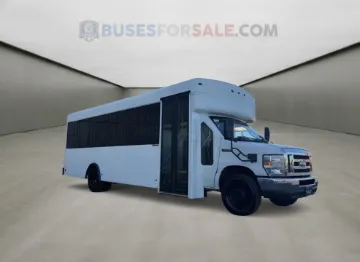 Picture of 2016 Ford E-450 Shuttle Bus