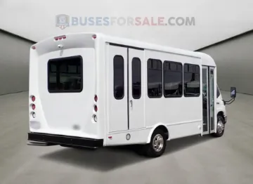 Picture of 2017 Ford E350 Starcraft Allstar Shuttle Bus ADA