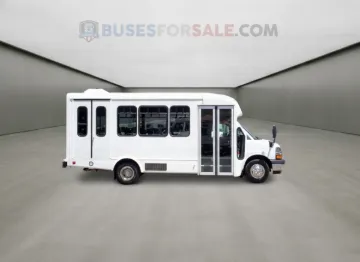 Picture of 2022 Chevrolet G3500 Starcraft Allstar Shuttle Bus ADA
