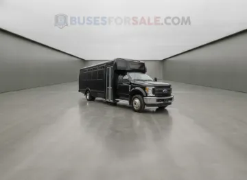 Picture of 2017 Ford F550 Elkhart Shuttle Bus