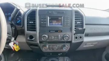 Picture of 2017 Ford F550 Elkhart Shuttle Bus