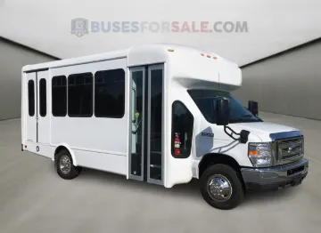 Picture of 2027 Ford E450 Starcraft Allstar Shuttle Bus ADA