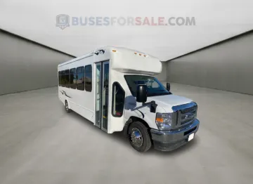 Picture of 2025 Ford E450 Starcraft Mvp Shuttle Bus