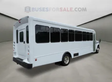 Picture of 2027 Ford F650 Starcraft Xlt Shuttle Bus