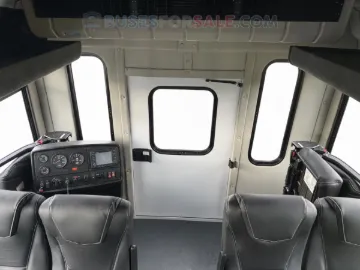 Picture of 2027 Ford F650 Starcraft Xlt Shuttle Bus