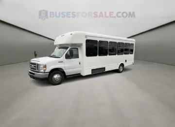 Picture of 2027 Ford E450 Starcraft Allstar Shuttle Bus ADA