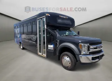 Picture of 2019 Ford F550 Starcraft Xl Shuttle Bus Mid Size Bus