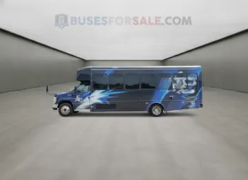 Picture of 2019 Ford F550 Starcraft Xl Shuttle Bus Mid Size Bus