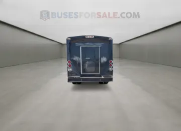 Picture of 2019 Ford F550 Starcraft Xl Shuttle Bus Mid Size Bus