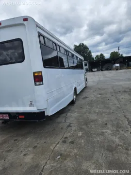 Picture of 2000 Freightliner Fb 65 Limo & Party Bus