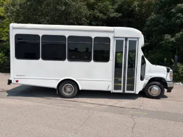 Picture of 2024 Ford E350 Starcraft Allstar Shuttle Bus
