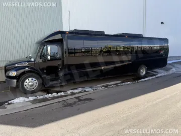 Picture of 2020 Freightliner M2 Grech Motors Executive Mid Size Bus