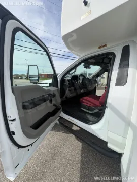Picture of 2018 Ford F450 ADA Shuttle Bus