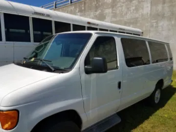 Picture of 2006 Ford Escord Passenger Van