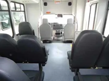Picture of 2026 Chevrolet 4500 Starcraft Shuttle Bus
